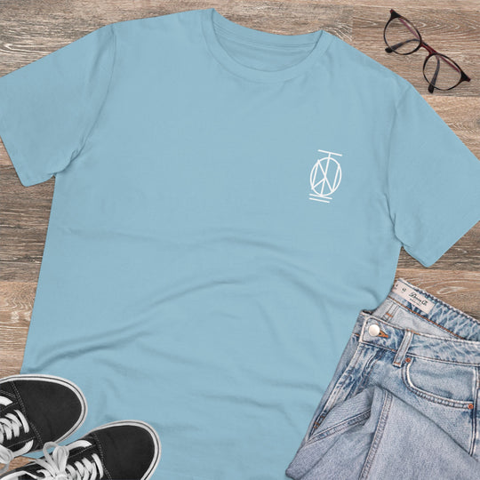 Alpha Style: Taming the Wolf Shirt for Bold Statements